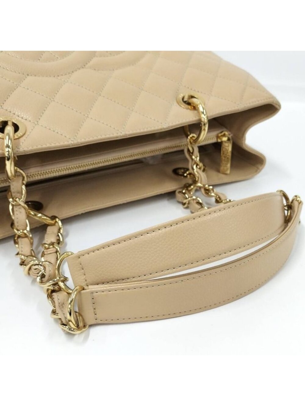 Chanel Gst Chain Tote Bag Quilted Caviar Leather Beige - Picture 4 of 10